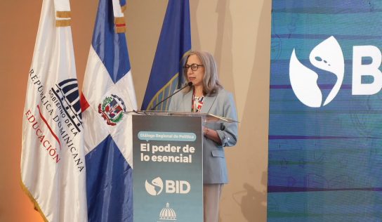 Minerd llama a invertir en capital humano para enfrentar retos de la IA