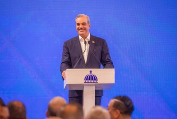 Suberví afirma que proyecto presidencial de Carolina Mejía continúa ganando respaldo