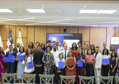 Escuelas Vocacionales resaltan liderazgo de sus estudiantes en primera edición del Premio Líderes de Impacto 2026