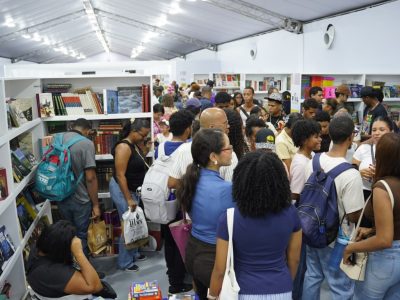 Gómez Mazara resalta cultura y conocimiento en FILSD 2026