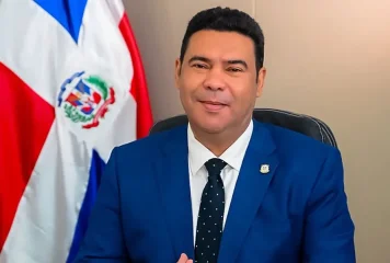 Senador del PRM afirma que lo más conveniente para la FP es llevar a Omar Fernández en 2028