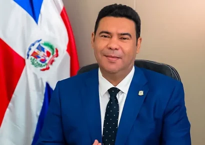 Senador del PRM afirma que lo más conveniente para la FP es llevar a Omar Fernández en 2028