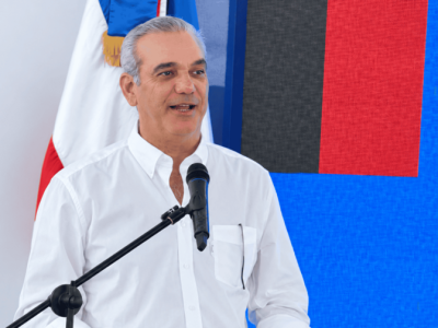 Abinader inaugurará complejo Pedro Martínez y entregará viviendas en el Gran Santo Domingo
