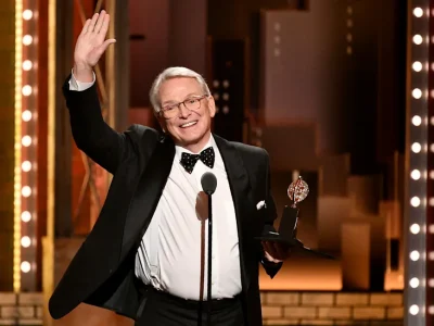 Muere a los 87 años Bob Mackie, legendario diseñador estadounidense de moda y vestuario