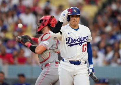 Dodgers manejan descanso de Ohtani entre problemas de rodilla y bíceps