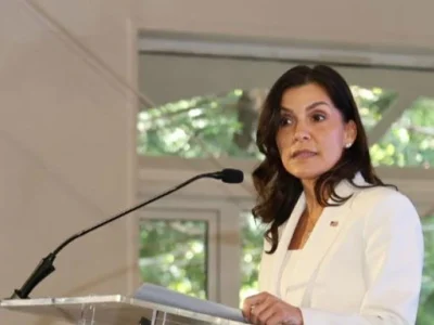 Embajadora de EE. UU., Leah F. Campos, alerta sobre turismo de nacimiento y uso indebido de visas: “Sean honestos durante su proceso de visa”