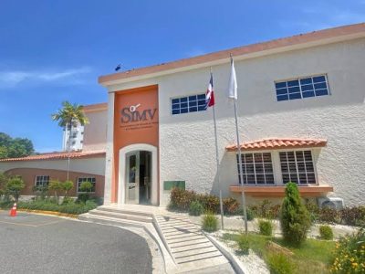 SIMV advierte que EZINVEST no está autorizada para operar en el mercado de valores dominicano