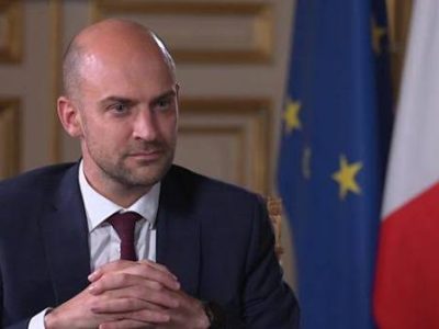 Francia respalda un cambio en los mapas mundiales para mostrar el verdadero tamaño de África