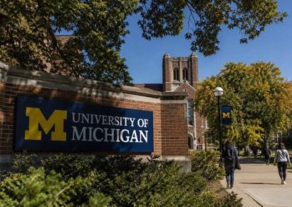 La Universidad de Michigan elimina las calificaciones del primer semestre para combatir la crisis de salud mental