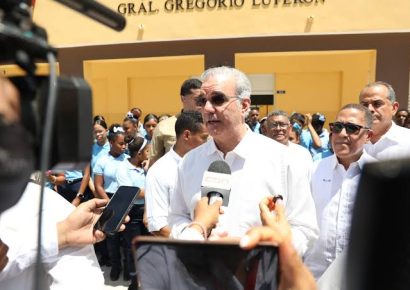 Abinader: quienes resulten responsables por caso SeNaSa deberán responder ante la justicia