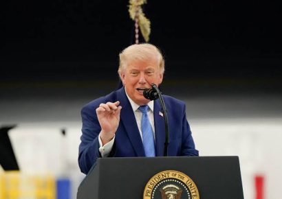 Trump celebra el operativo que impidió un presunto ataque contra una base británica utilizada por EE. UU.