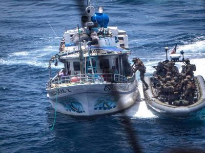 Marines de EE.UU. difunden fotos de abordajes a barcos ecuatorianos