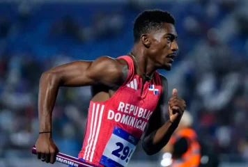 Dominicano Christopher Melenciano hace historia con récord mundial en los 100 metros para atletas sordos en Japón