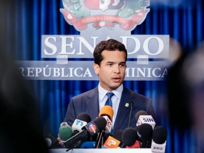 El senador Omar Fernández rechaza enseñanza del creole en las escuelas dominicanas