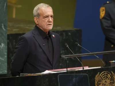 El presidente de Irán asegura que mantiene abierta la vía del diálogo con Estados Unidos