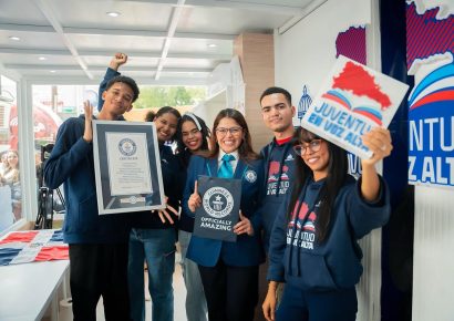 RD recupera Récord Guinness con 500 horas de lectura continua
