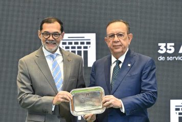 BCRD reconoce a 279 colaboradores por su trayectoria y años de servicio