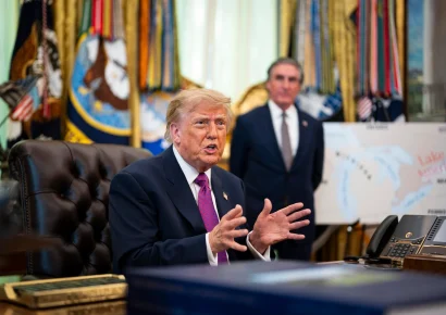 Trump plantea llamar al Atlántico o al Pacífico «océano Trump»