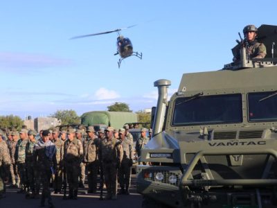 Abinader vincula refuerzo militar en la frontera a posible ofensiva internacional contra pandillas en Haití