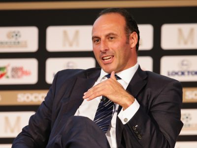 Exfutbolista suizo Ramón Vega anuncia intención de competir por la presidencia de la FIFA
