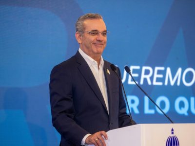 Abinader plantea comparar seis años de gestión con dos décadas de gobiernos anteriores