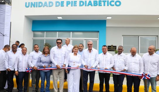 Abinader inaugura unidades de Hemodiálisis y Pie Diabético en Ocoa