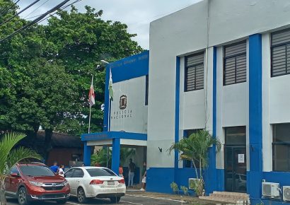 PN arresta a tres hombres con armas de fuego en flagrante delito