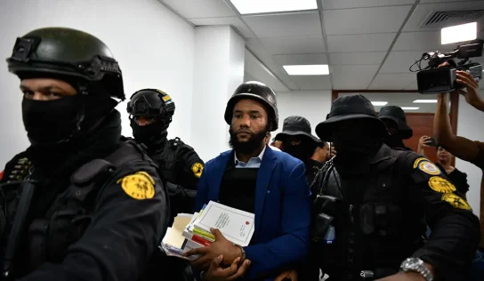 Juez decidirá este miércoles si envía a juicio a exfiscal acusado de recibir soborno en caso Senasa
