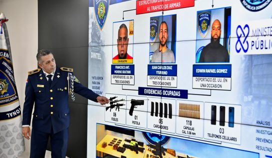 Policía ocupa 11 armas de fuego y detiene a presuntos integrantes de red de tráfico