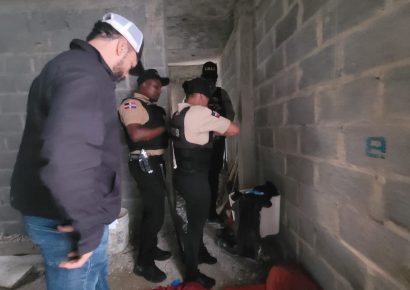 DNCD arresta mujer con drogas y desmantela sistema de vigilancia en Sabana Perdida
