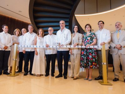 Presidente Abinader inaugura el Centro Cultural Rainieri, nuevo referente cultural de Punta Cana