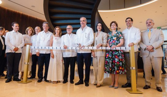 Presidente Abinader inaugura el Centro Cultural Rainieri, nuevo referente cultural de Punta Cana