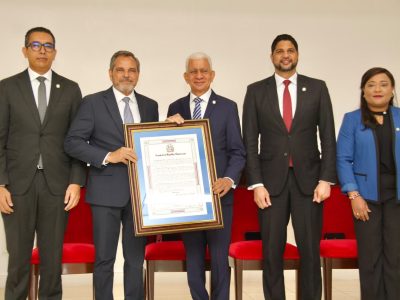 Senado reconoce a Junior Noboa por su trayectoria y aportes al desarrollo del béisbol dominicano