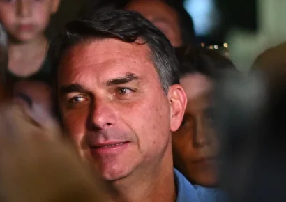 Bolsonaro pide a la Corte Suprema restablecer visitas de Flávio