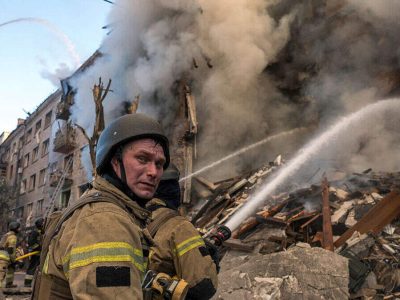 Al menos 15 muertos tras un nuevo ataque masivo ruso contra Kiev y otras regiones de Ucrania
