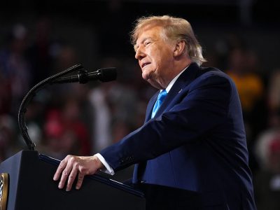 Trump acusa a Zelenski de no querer poner fin a la guerra con Rusia