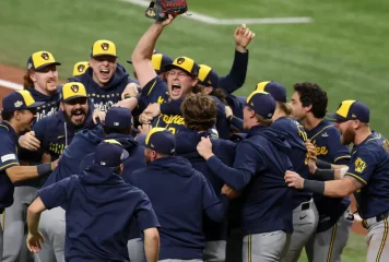 Cerveceros de Milwaukee conquistan su primera Serie Mundial
