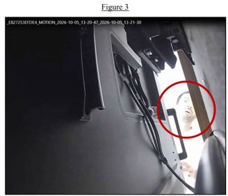 FBI arresta a empleado de OpenAI por colocar dispositivo de escucha en sala ejecutiva