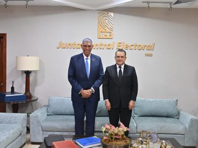 JCE y Consulado dominicano en Nueva York coordinan renovación de cédulas en el exterior