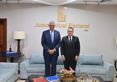 JCE y Consulado dominicano en Nueva York coordinan renovación de cédulas en el exterior