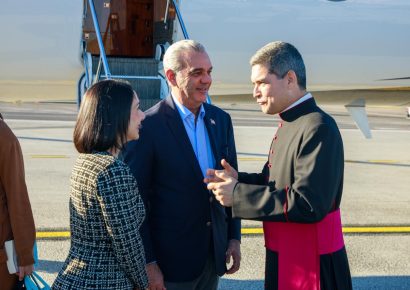 Presidente Abinader anuncia que invitará oficialmente al papa León XIV a visitar República Dominicana en 2027