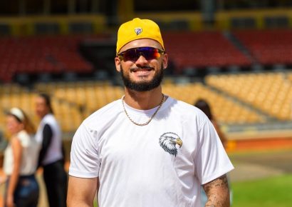 Jonathan Hernández se integra a las Águilas tras coronarse en Triple-A