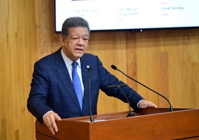 Leonel Fernández advierte que arroz de EE.UU. sin aranceles arruinaría a productores dominicanos