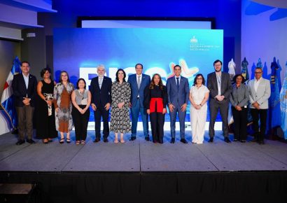 Salud Pública presenta plan para fortalecer servicios sanitarios en tres provincias