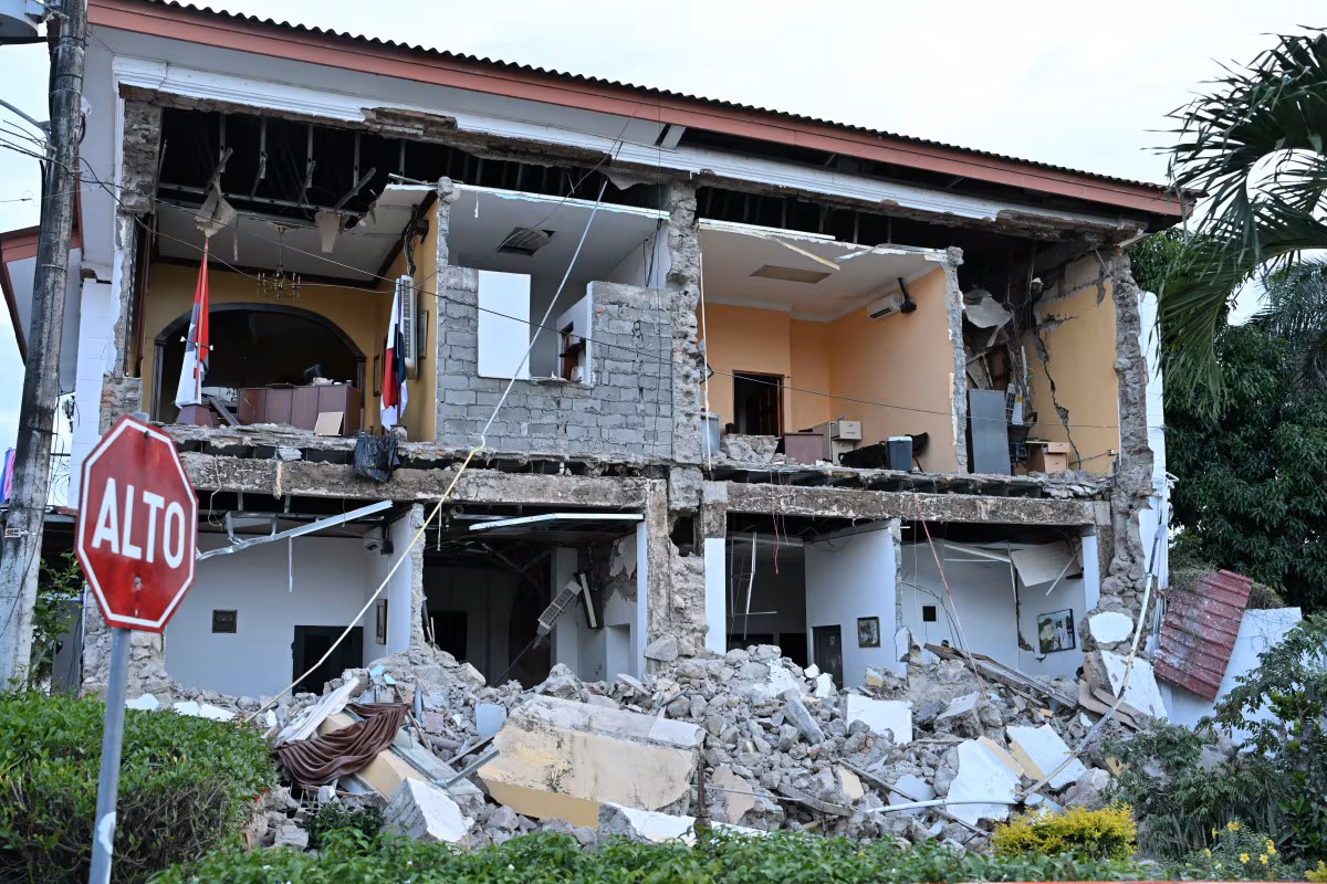 Terremoto de magnitud 7,7 en Panamá deja 27 heridos y más de 400 edificaciones afectadas