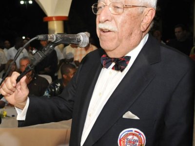 Salón de la Fama Latino crea Premio Don Roberto Weill