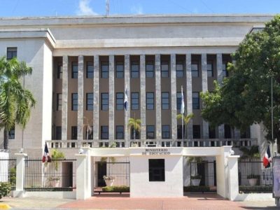 Ministro de Educación presentará informe sobre compromisos de Evaluación Docente
