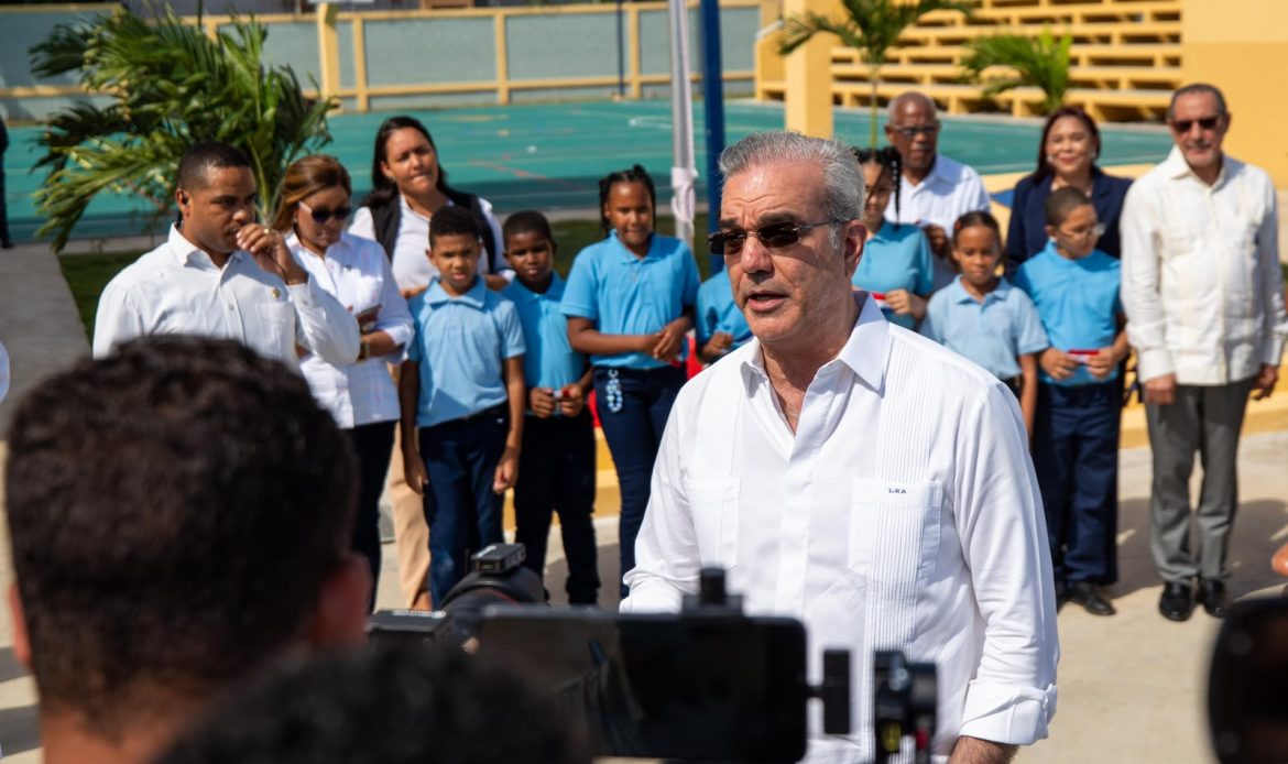 Abinader reitera llamado a prófugos: “Que se entreguen, ya están ubicados”