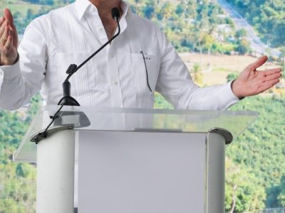 Abinader inaugura carretera Nizao–Sabana Larga–Ocoa y reta a comparar 20 años contra 6