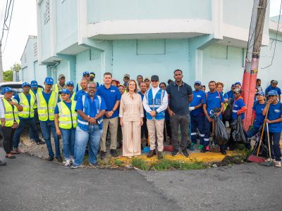 Alcaldía del Distrito Nacional intensifica jornada de limpieza en el ensanche La Fe